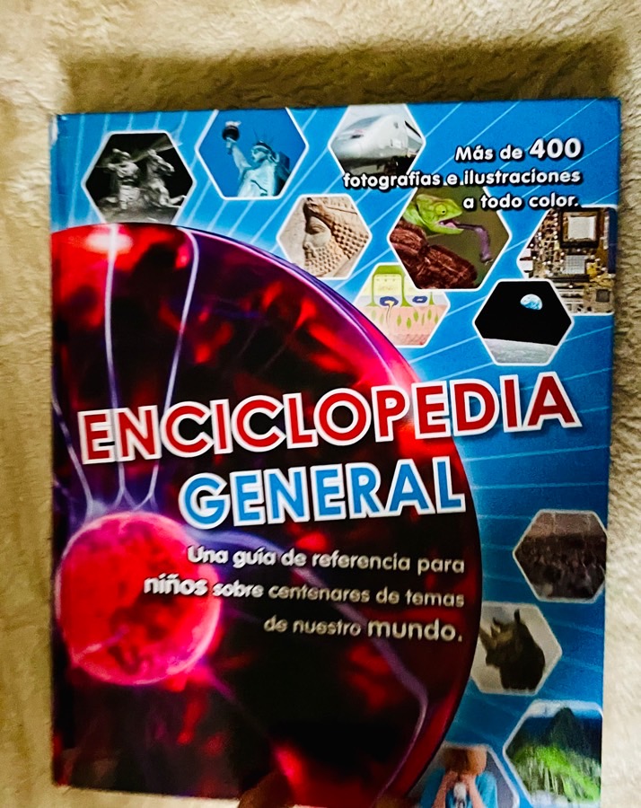 موسوعة علمية شاملة للأطفال باللغة الإسبانية